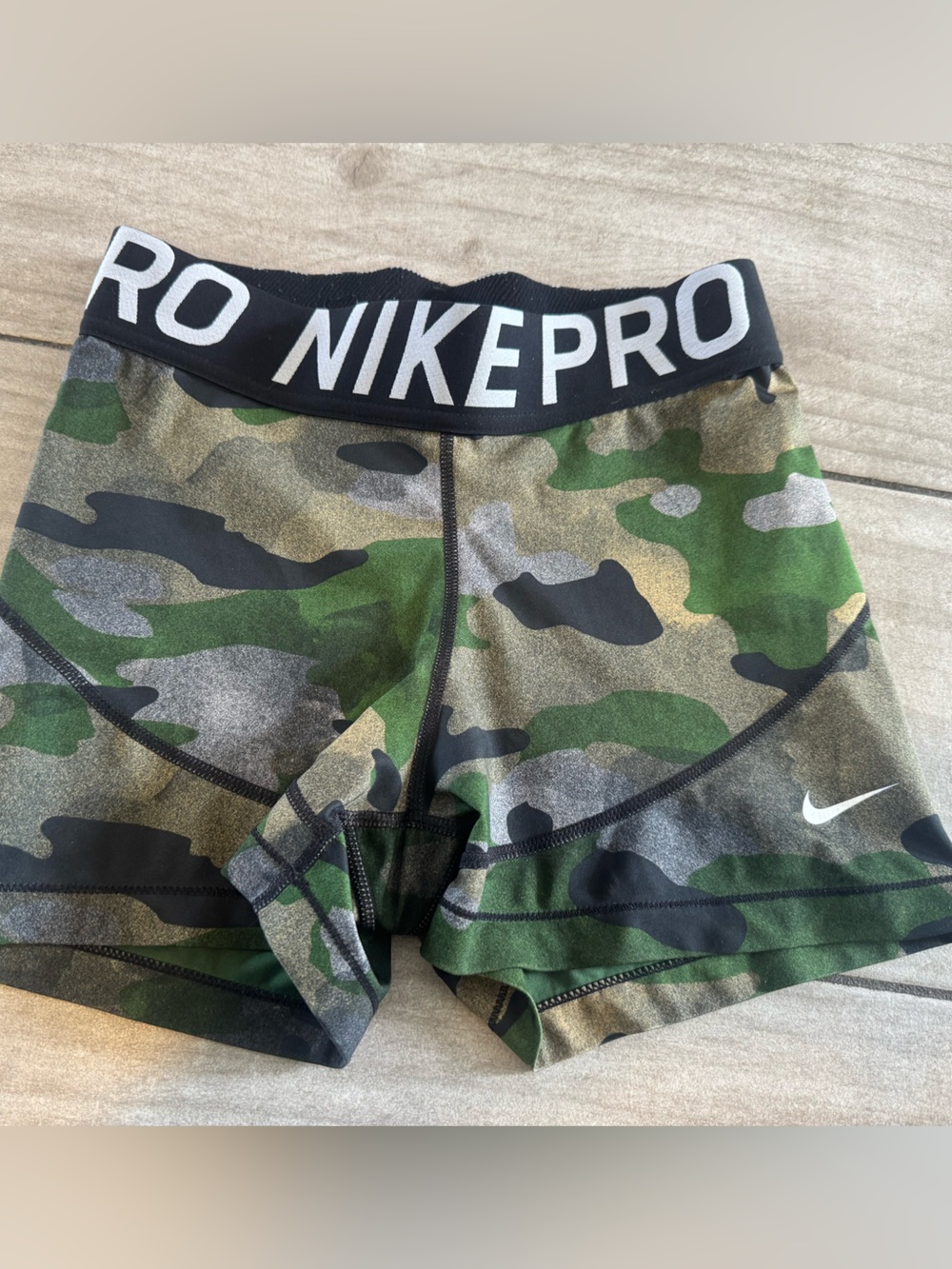 NIKE PRO TRAINING GYM 3" DRI FIT CAMO PRINT SHORTS BV3131-723 - WOMEN M